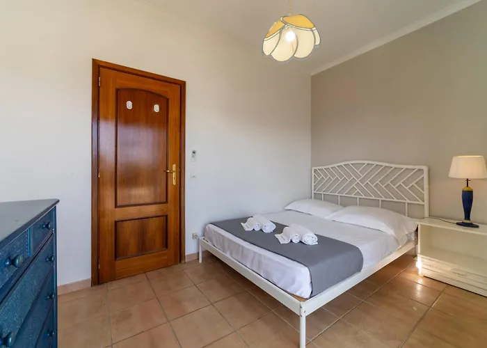 Tangerine By Hellovacations