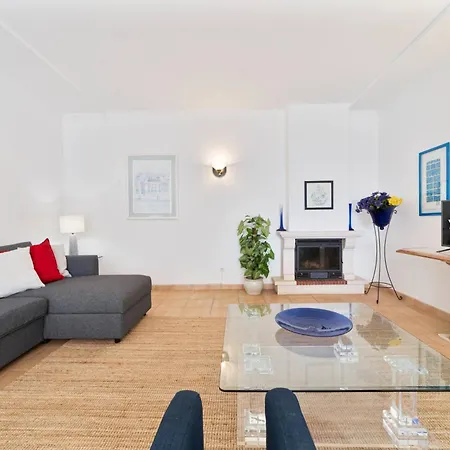 Tangerine By Hellovacations