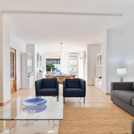 Апартаменты Tangerine By Hellovacations