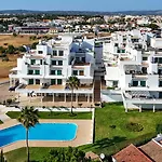 Tangerine By Hellovacations Lägenhet